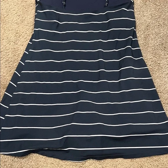 Abercrombie & Fitch Navy Blue and White Striped Active Dress - Picture 7 of 7